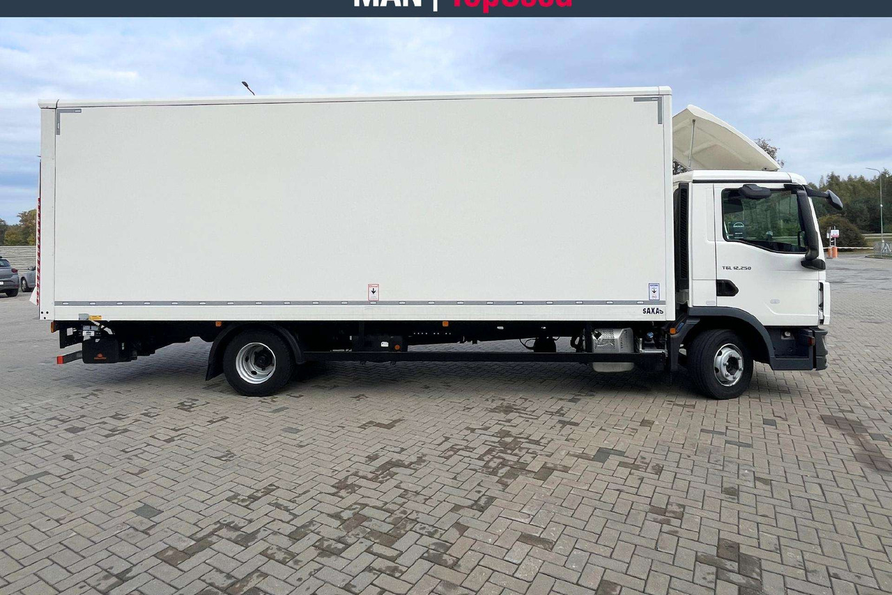MAN 12.250 4x2 BL CH (8425) - Camion fourgon: photos 5 MAN 12.250 4x2 BL CH (8425) - Camion fourgon: photos 5