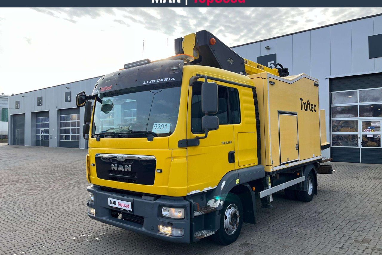 MAN 8.220 4X2 bokštelis(9291) - Camion grue: photos 1 MAN 8.220 4X2 bokštelis(9291) - Camion grue: photos 1
