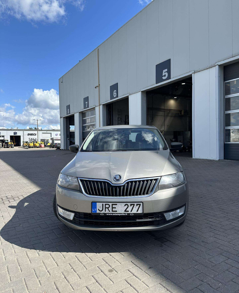 Skoda Rapid - Voiture break: photos 2 Skoda Rapid - Voiture break: photos 2