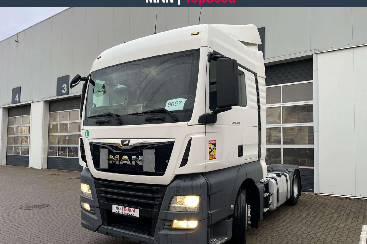 MAN 18.500 XLX Cab Retarder (9057) - Tracteur routier: photos 1 MAN 18.500 XLX Cab Retarder (9057) - Tracteur routier: photos 1