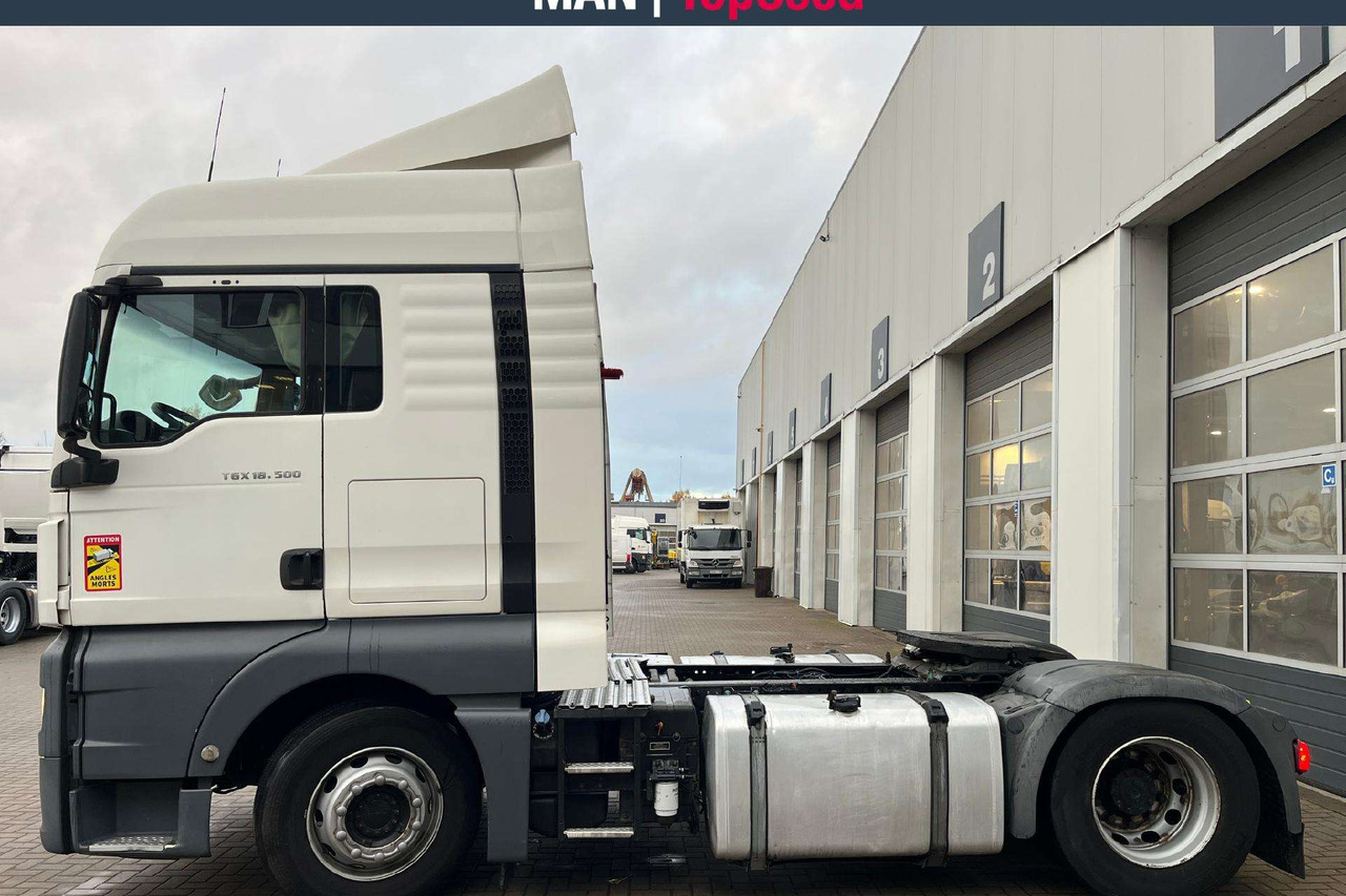 MAN 18.500 XLX Cab Retarder (9057) - Tracteur routier: photos 4 MAN 18.500 XLX Cab Retarder (9057) - Tracteur routier: photos 4