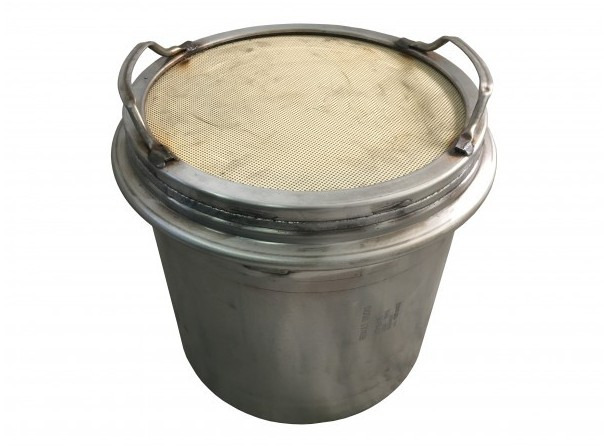 Rußpartikelfilter,Partikelfilter,DPF VOLVO FH 4 EURO 6 - 21716414 21775801 23135528 85013300 - Système d'échappement pour Camion: photos 1 Rußpartikelfilter,Partikelfilter,DPF VOLVO FH 4 EURO 6 - 21716414 21775801 23135528 85013300 - Système d'échappement pour Camion: photos 1