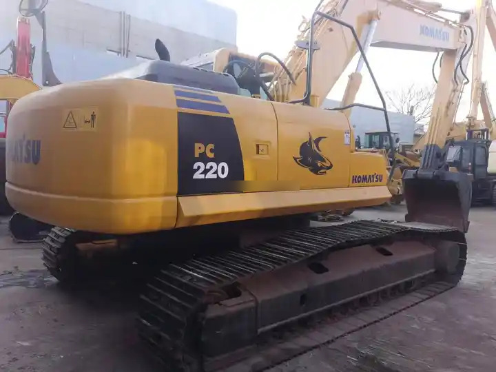 Pelle sur chenille 2022 model Komatsu 22 ton PC220-8 crawler digger PC200 Cheap used Original Japan PC220-8N crawler excavator original: photos 6 Pelle sur chenille 2022 model Komatsu 22 ton PC220-8 crawler digger PC200 Cheap used Original Japan PC220-8N crawler excavator original: photos 6
