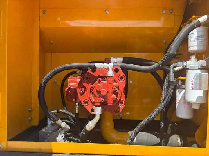 Pelle 2024 New Hyundai HX220L Crawler Excavator South Korea Made ,22ton Tracked Shovel HX220 Hyundai HX220 Crawler Excavator: photos 6