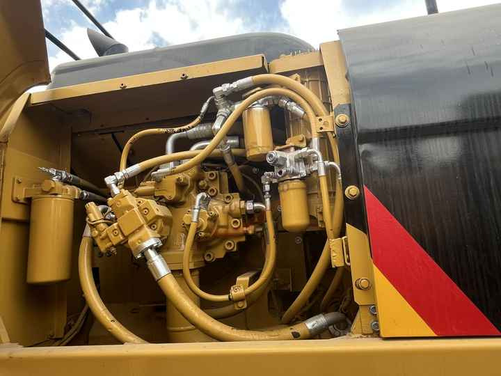 20Tons excavator Used CAT Excavator 325D 320D 320B 320BL 320C 320CL On sale - Pelle sur chenille: photos 2 20Tons excavator Used CAT Excavator 325D 320D 320B 320BL 320C 320CL On sale - Pelle sur chenille: photos 2