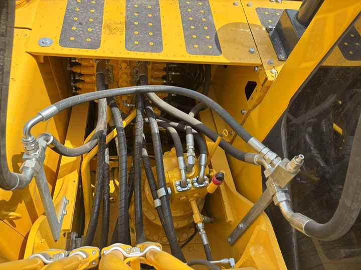 21t Japan Original Used Komatsu PC210 PC200 PC220 Crawler Excavator - Pelle: photos 4 21t Japan Original Used Komatsu PC210 PC200 PC220 Crawler Excavator - Pelle: photos 4