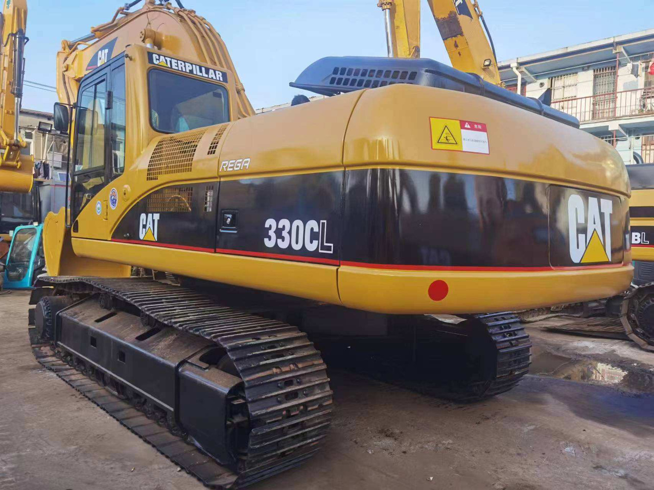 CAT 330C 330D 30Tons excavator Used CAT Excavator - Pelle sur chenille: photos 2 CAT 330C 330D 30Tons excavator Used CAT Excavator - Pelle sur chenille: photos 2