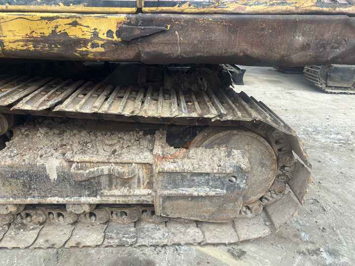 Pelle sur chenille Good Condition Second Hand Caterpillar 325bl Excavator Used Cat 325b 325bl with good condition in stock For Sale: photos 6