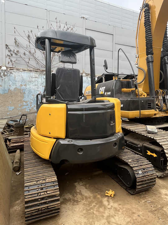 High Quality Competitive Price Used Excavator Pc35mr-2 in Good Condition for Sale - Pelle sur chenille: photos 4 High Quality Competitive Price Used Excavator Pc35mr-2 in Good Condition for Sale - Pelle sur chenille: photos 4