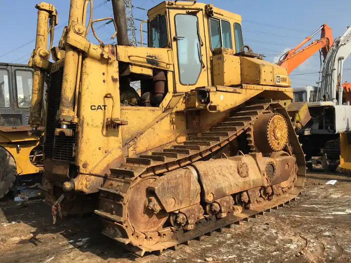 High Quality D8r Used Bulldozer Second Hand Bulldozer d8r with good condition in low price For Sale - Bulldozer: photos 3 High Quality D8r Used Bulldozer Second Hand Bulldozer d8r with good condition in low price For Sale - Bulldozer: photos 3