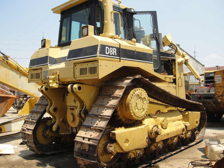 High Quality D8r Used Bulldozer Second Hand Bulldozer d8r with good condition in low price For Sale - Bulldozer: photos 4 High Quality D8r Used Bulldozer Second Hand Bulldozer d8r with good condition in low price For Sale - Bulldozer: photos 4