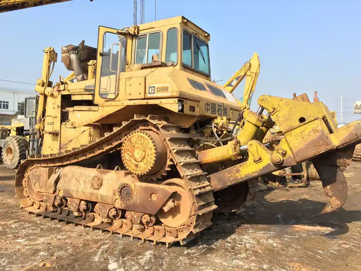 High Quality D8r Used Bulldozer Second Hand Bulldozer d8r with good condition in low price For Sale - Bulldozer: photos 2 High Quality D8r Used Bulldozer Second Hand Bulldozer d8r with good condition in low price For Sale - Bulldozer: photos 2