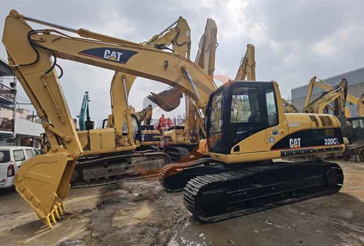 Japanese Caterpillar 320C boutique used excavator hydraulic crawler second-hand cat machinery - Pelle sur chenille: photos 5 Japanese Caterpillar 320C boutique used excavator hydraulic crawler second-hand cat machinery - Pelle sur chenille: photos 5
