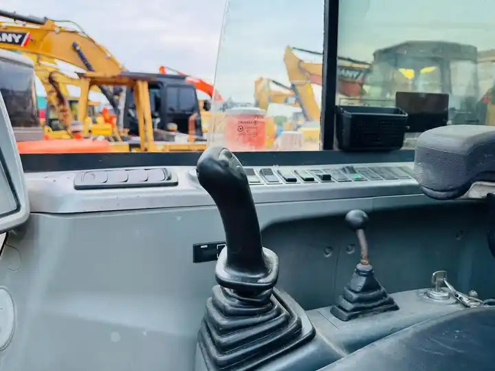 Pelle sur chenille Nice Performance 6t Small Used Excavator,Original Korea Doosan Used Excavators Doosan Dx60 For Sale In Shanghai: photos 7