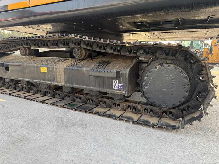 Pelle sur chenille Original Used Korea  22ton Hyundai 220lc-9s Excavator for Sale in Good Condition and Low Working Time: photos 6