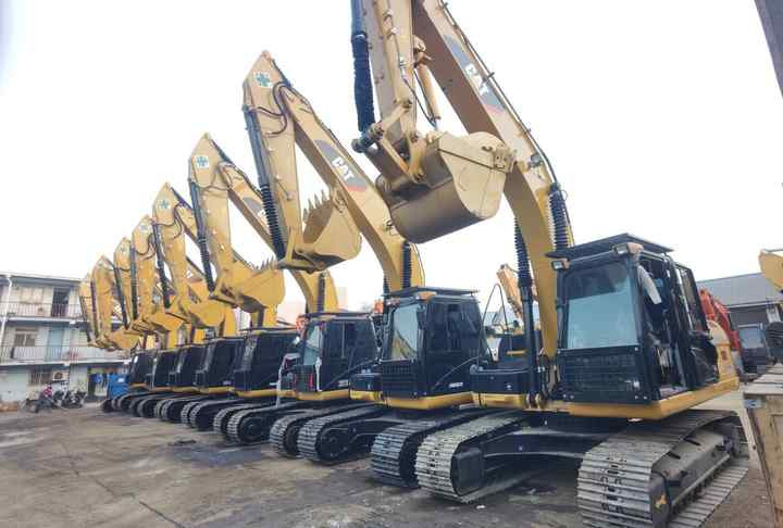Second Hand Large Excavator CAT 320D 320d2 Caterpillar 20 Ton Used Crawler Excavator Caterpillar 320 Excavators - Pelle: photos 2 Second Hand Large Excavator CAT 320D 320d2 Caterpillar 20 Ton Used Crawler Excavator Caterpillar 320 Excavators - Pelle: photos 2