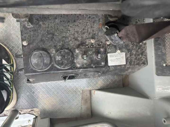 Second Hand SEM921 Motor Grader / Second Hand Motor Grader Sem 921 922 919 SEM Motor Grader for Sale - Niveleuse: photos 2 Second Hand SEM921 Motor Grader / Second Hand Motor Grader Sem 921 922 919 SEM Motor Grader for Sale - Niveleuse: photos 2