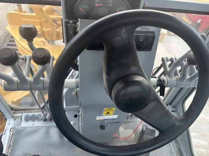 Second Hand SEM921 Motor Grader / Second Hand Motor Grader Sem 921 922 919 SEM Motor Grader for Sale - Niveleuse: photos 2 Second Hand SEM921 Motor Grader / Second Hand Motor Grader Sem 921 922 919 SEM Motor Grader for Sale - Niveleuse: photos 2