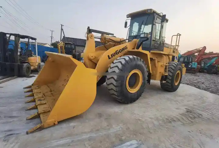 Second hand LiuGong wheel loader LG856 China made Liugong LG856 , hot sale new construction machinery 5 Ton Wheel L - Chargeuse sur pneus: photos 3 Second hand LiuGong wheel loader LG856 China made Liugong LG856 , hot sale new construction machinery 5 Ton Wheel L - Chargeuse sur pneus: photos 3