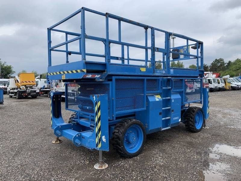 Genie GS4390 - 15,11m, diesel, 4x4  - Nacelle ciseaux: photos 2 Genie GS4390 - 15,11m, diesel, 4x4  - Nacelle ciseaux: photos 2