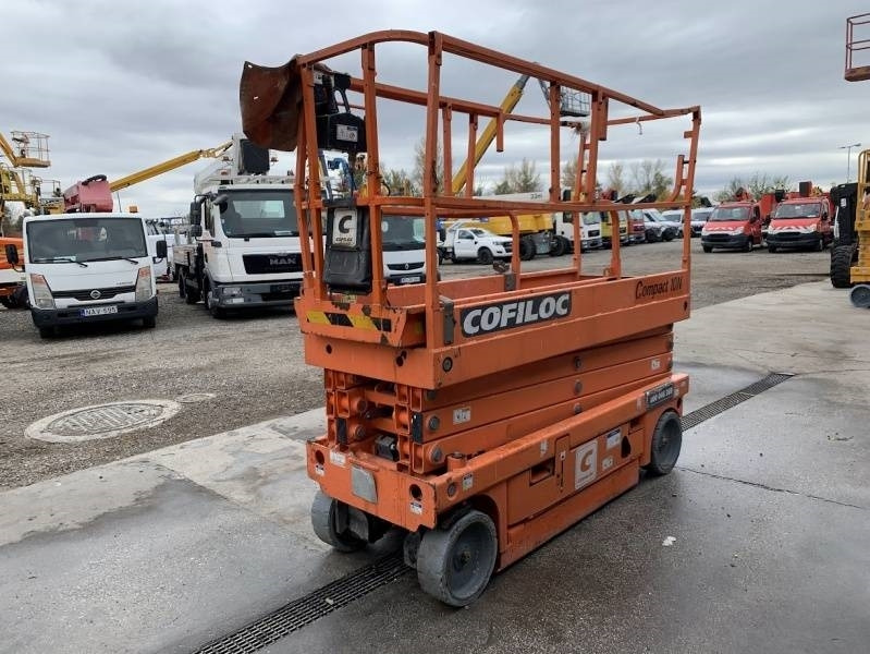 Haulotte Compact 10N - 10m, electric - Nacelle ciseaux: photos 2 Haulotte Compact 10N - 10m, electric - Nacelle ciseaux: photos 2