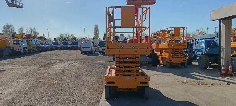 Haulotte Compact 14 - 14 m, electric - Nacelle ciseaux: photos 3 Haulotte Compact 14 - 14 m, electric - Nacelle ciseaux: photos 3