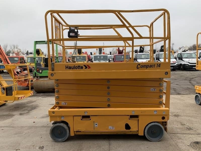 Haulotte Compact 14 - 14 m, electric - Nacelle ciseaux: photos 5 Haulotte Compact 14 - 14 m, electric - Nacelle ciseaux: photos 5