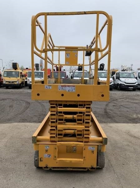 Haulotte Compact 14 - 14 m, electric - Nacelle ciseaux: photos 3 Haulotte Compact 14 - 14 m, electric - Nacelle ciseaux: photos 3