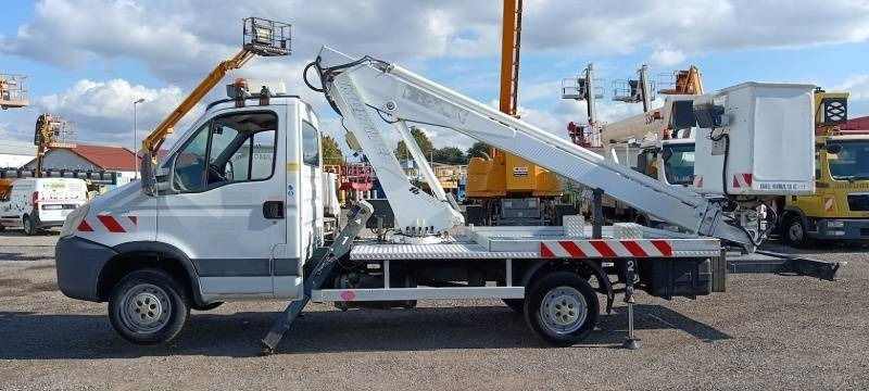 Iveco Daily Multitel 160 ALU DS - 16m - Camion avec nacelle: photos 5 Iveco Daily Multitel 160 ALU DS - 16m - Camion avec nacelle: photos 5