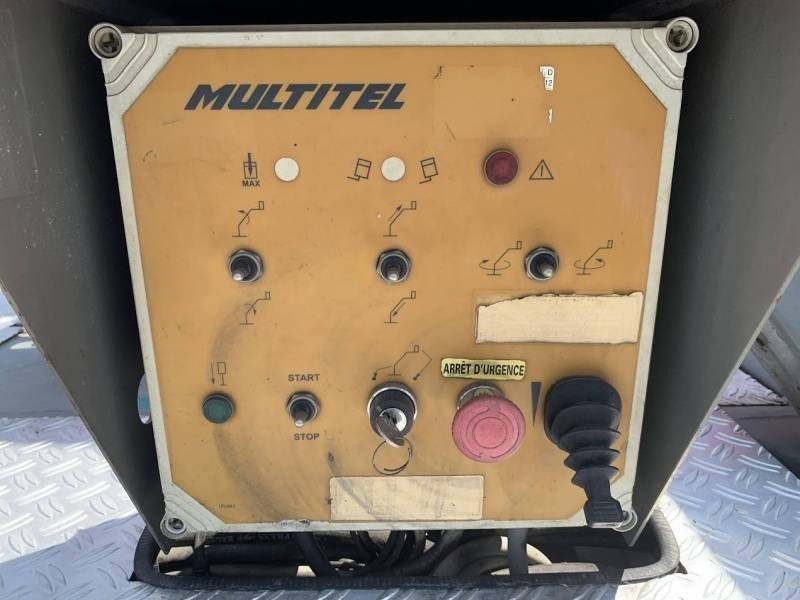 Camion avec nacelle Iveco Daily Multitel 160 ALU DS - 16m: photos 11