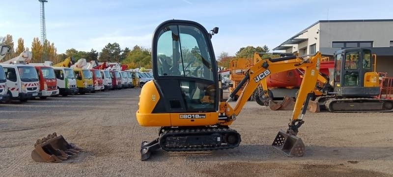 JCB 8018 - with 3 bucket  - Mini pelle: photos 4 JCB 8018 - with 3 bucket  - Mini pelle: photos 4