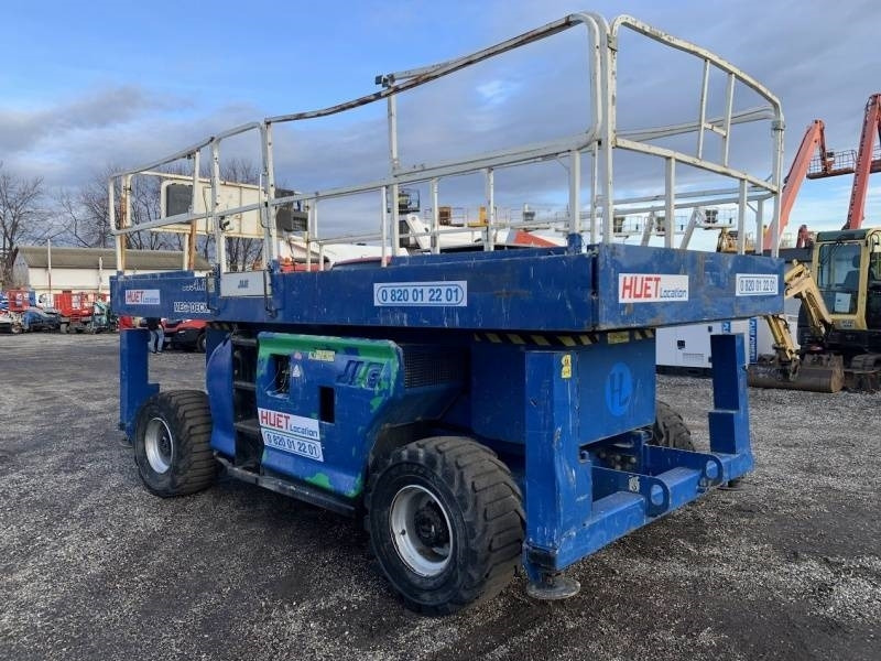 JLG 3394RT - 12m, 4x4, diesel - Nacelle ciseaux: photos 1 JLG 3394RT - 12m, 4x4, diesel - Nacelle ciseaux: photos 1