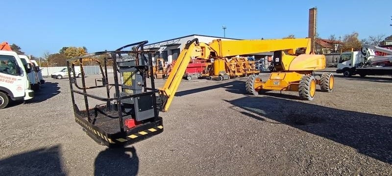 JLG M600JP - 20,29m - 230kg - Bi-Energy - 4x4 - Nacelle articulée: photos 2 JLG M600JP - 20,29m - 230kg - Bi-Energy - 4x4 - Nacelle articulée: photos 2
