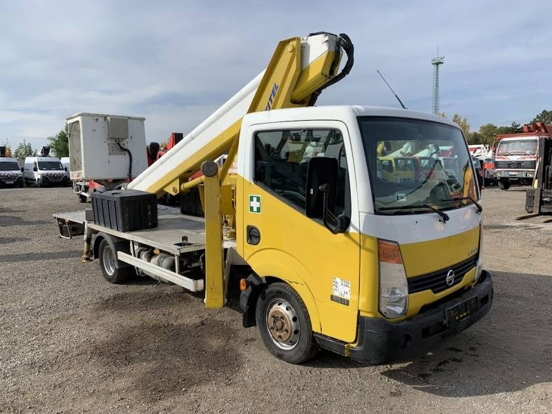 Nissan Cabstar Multitel MT222 - 22m, 200kg  - Camion avec nacelle: photos 1 Nissan Cabstar Multitel MT222 - 22m, 200kg  - Camion avec nacelle: photos 1