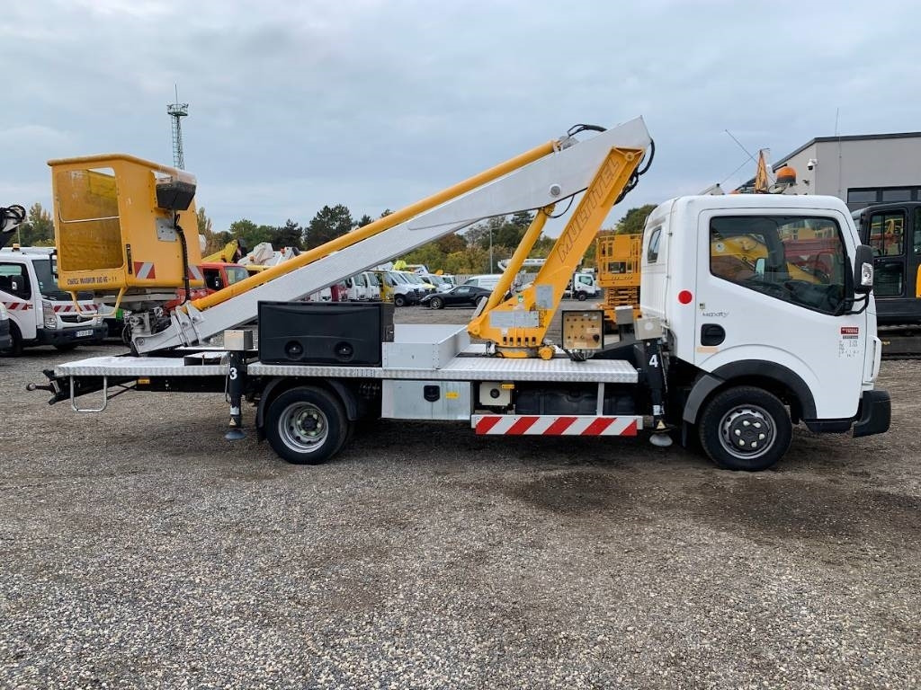 Renault Maxity Multitel 160 ALU DS - 16m  - Camion avec nacelle: photos 4 Renault Maxity Multitel 160 ALU DS - 16m  - Camion avec nacelle: photos 4