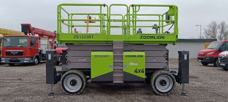 Zoomlion ZS1323RT - 15m, 4x4, diesel - Nacelle ciseaux: photos 5 Zoomlion ZS1323RT - 15m, 4x4, diesel - Nacelle ciseaux: photos 5