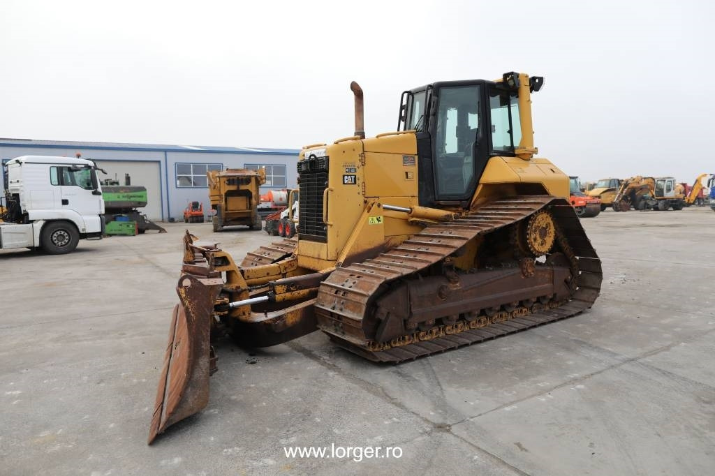 CAT D 6 N  - Bulldozer: photos 4 CAT D 6 N  - Bulldozer: photos 4