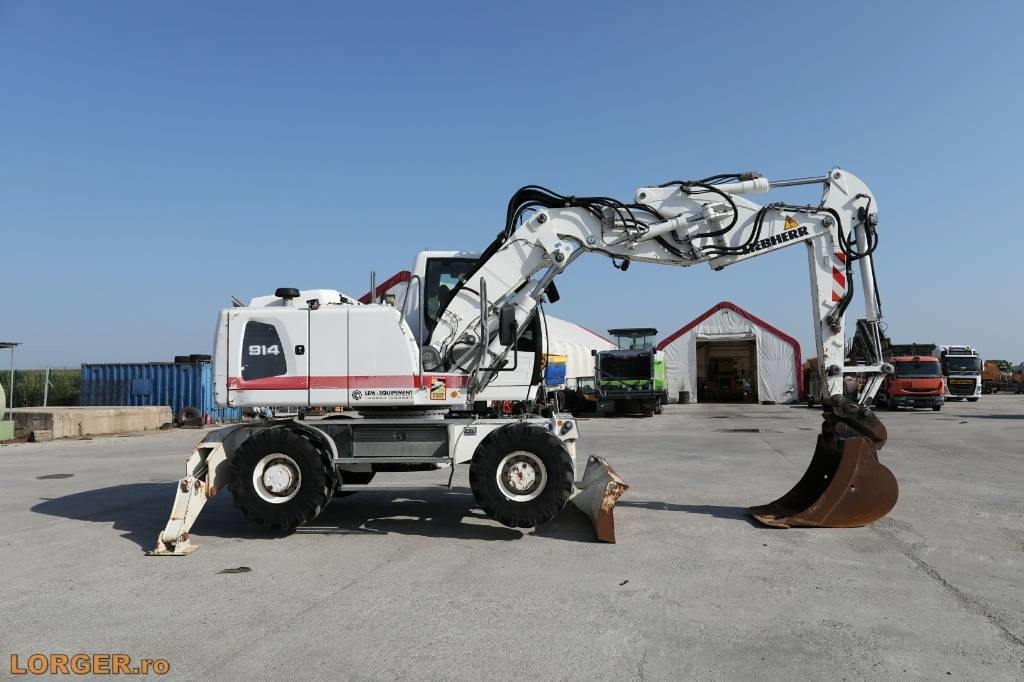 Liebherr A 914 - Pelle sur pneus: photos 5 Liebherr A 914 - Pelle sur pneus: photos 5