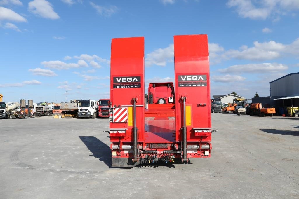 MAN TGX 18.500 4x2 LLS + Trailer Vega 3 axel lowbed  - Tracteur routier: photos 4 MAN TGX 18.500 4x2 LLS + Trailer Vega 3 axel lowbed  - Tracteur routier: photos 4