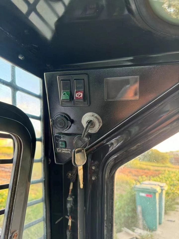 BOBCAT s16 - Chargeuse: photos 5 BOBCAT s16 - Chargeuse: photos 5
