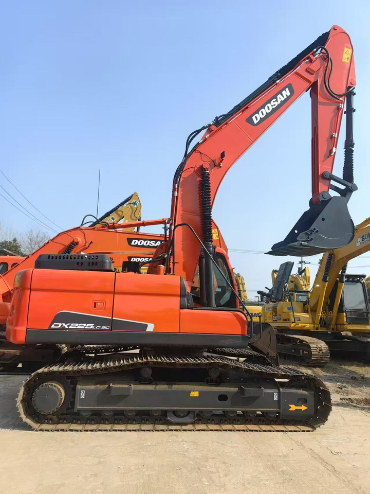 DOOSAN 225 - Pelle: photos 1 DOOSAN 225 - Pelle: photos 1