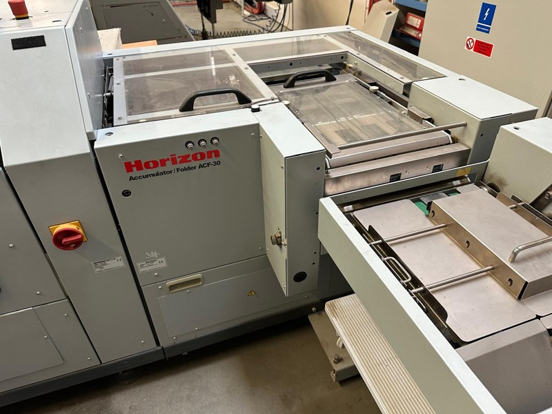 Horizon SL-5500 S | VAC-1000a | 3x VAC-1000m | 2012 | 4 Mio - Machine d'impression: photos 3 Horizon SL-5500 S | VAC-1000a | 3x VAC-1000m | 2012 | 4 Mio - Machine d'impression: photos 3