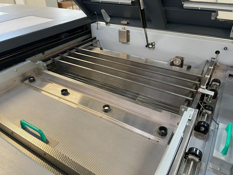 Horizon SmartStacker | 2013 - Machine d'impression: photos 5 Horizon SmartStacker | 2013 - Machine d'impression: photos 5