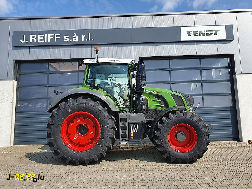 J.Reiff Sarl
Herr Stefan Neukirch - 77 Z.I in den - Tracteur agricole: photos 2 J.Reiff Sarl
Herr Stefan Neukirch - 77 Z.I in den - Tracteur agricole: photos 2