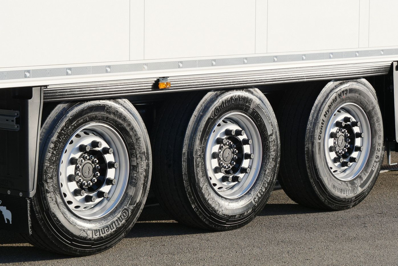 Semi-remorque frigorifique Schmitz Cargobull SKO 24/FP 45 cool /V7 / DOPPELSTOCK/DRP/ 1550: photos 11 Semi-remorque frigorifique Schmitz Cargobull SKO 24/FP 45 cool /V7 / DOPPELSTOCK/DRP/ 1550: photos 11