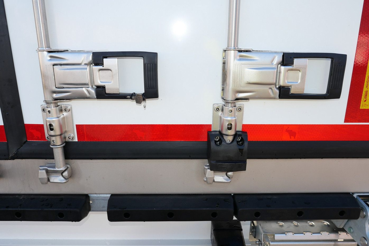 Semi-remorque frigorifique Schmitz Cargobull SKO 24/FP 45 cool /V7 / DOPPELSTOCK/DRP/ 1550: photos 20 Semi-remorque frigorifique Schmitz Cargobull SKO 24/FP 45 cool /V7 / DOPPELSTOCK/DRP/ 1550: photos 20