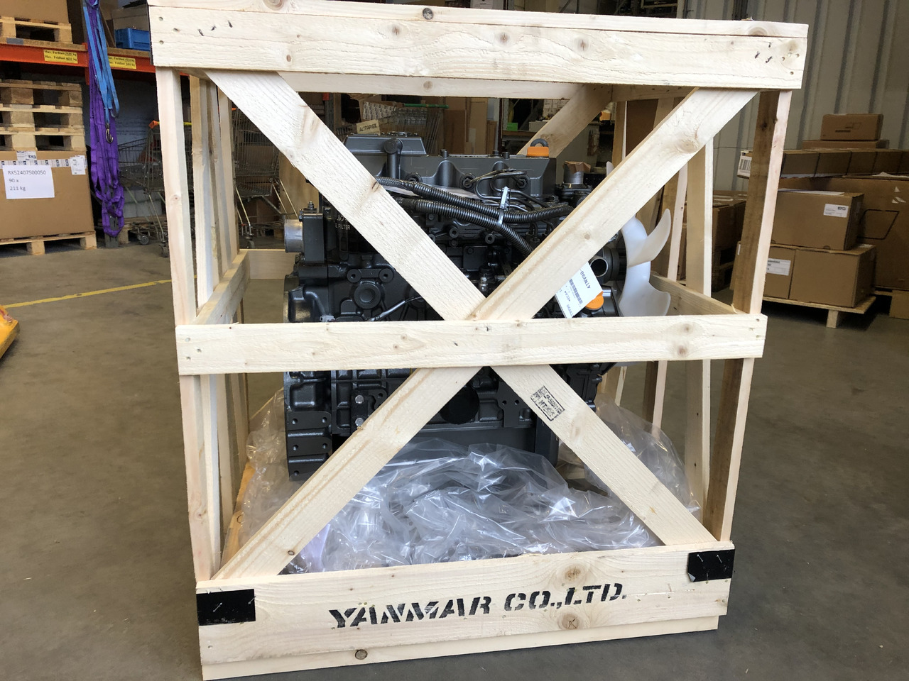 Yanmar 4TNV98 50,7kW/2500rpm - Moteur pour Engins de chantier: photos 2 Yanmar 4TNV98 50,7kW/2500rpm - Moteur pour Engins de chantier: photos 2