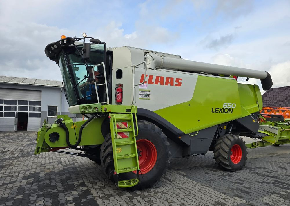 Claas Lexion 650 heder 750 Vario laser - Moissonneuse-batteuse: photos 1 Claas Lexion 650 heder 750 Vario laser - Moissonneuse-batteuse: photos 1