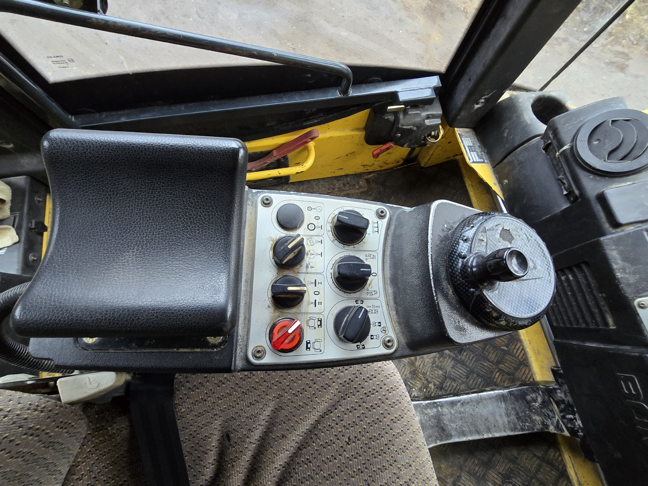 Rouleau compresseur BOMAG BW154 AP-AM: photos 8