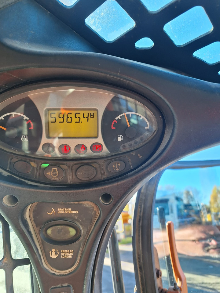 Bobcat S650 - Mini chargeuse: photos 3 Bobcat S650 - Mini chargeuse: photos 3